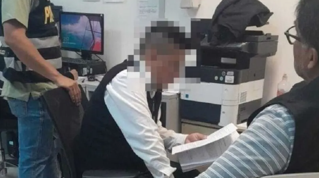 Dictan prisión preventiva para trabajador de Migraciones acusado de alterar registro migratorio para favorecer a extranjeros